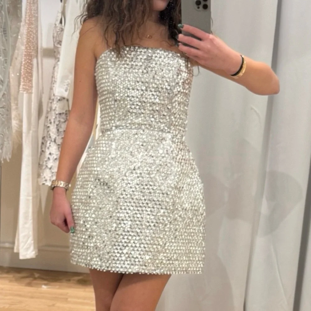 NEW WITH TAG NADINE MERABI LUCIA SHORT 
SILVER DRESS SIZE M - Picture 4 of 15